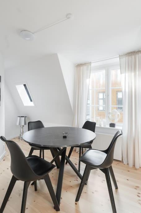 Charmerende Ved Nyhavn 3 Sal Apartment *